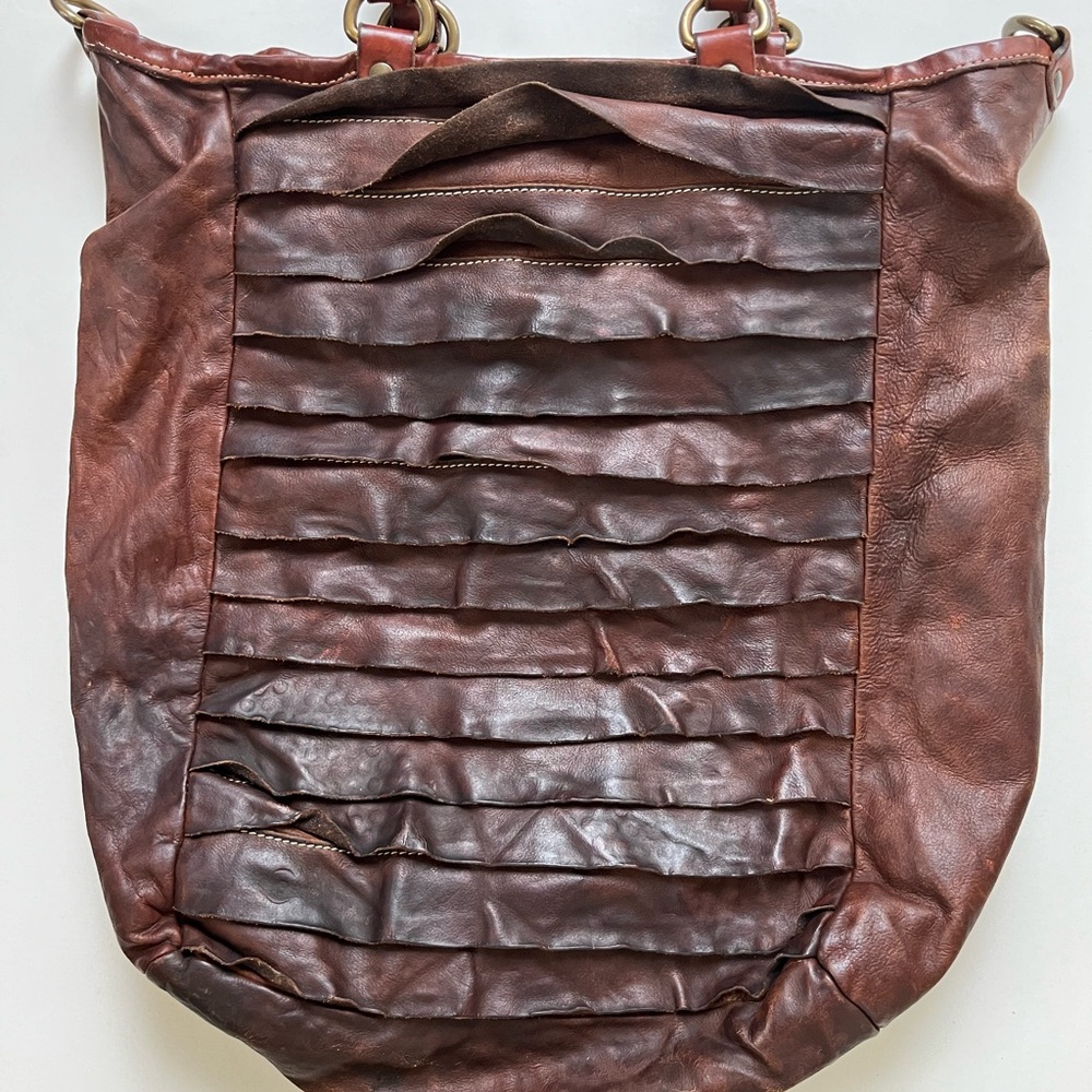 Georgio Brato large Bucket Bag Distressed Leather with adjustable strap